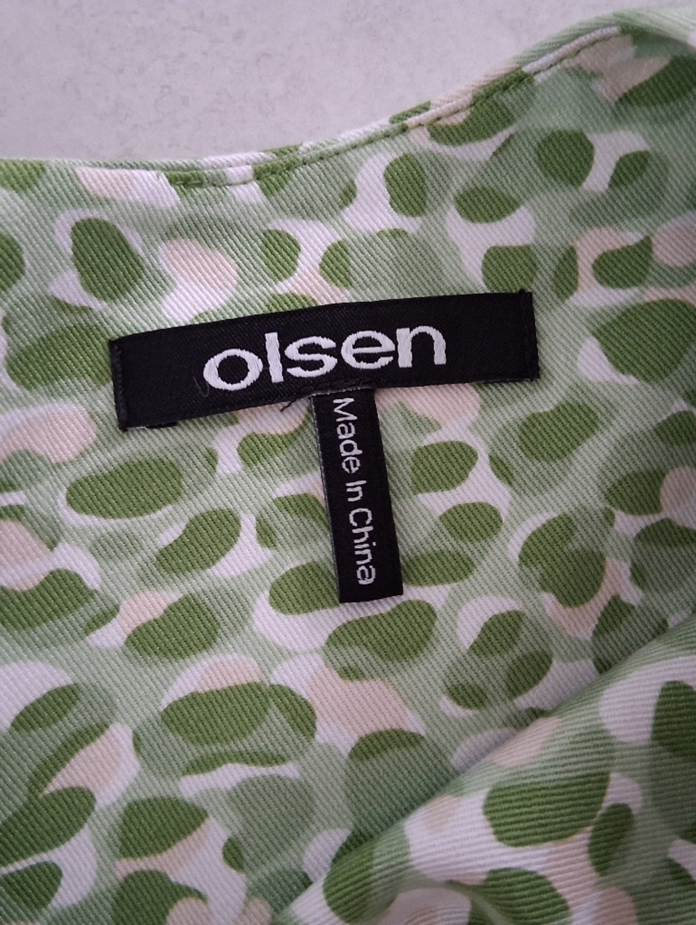 Olsen/ Sleeveless Green, Beige, White Pebble-Print Shift Dress/ Size US 8 - Picture 8 of 14